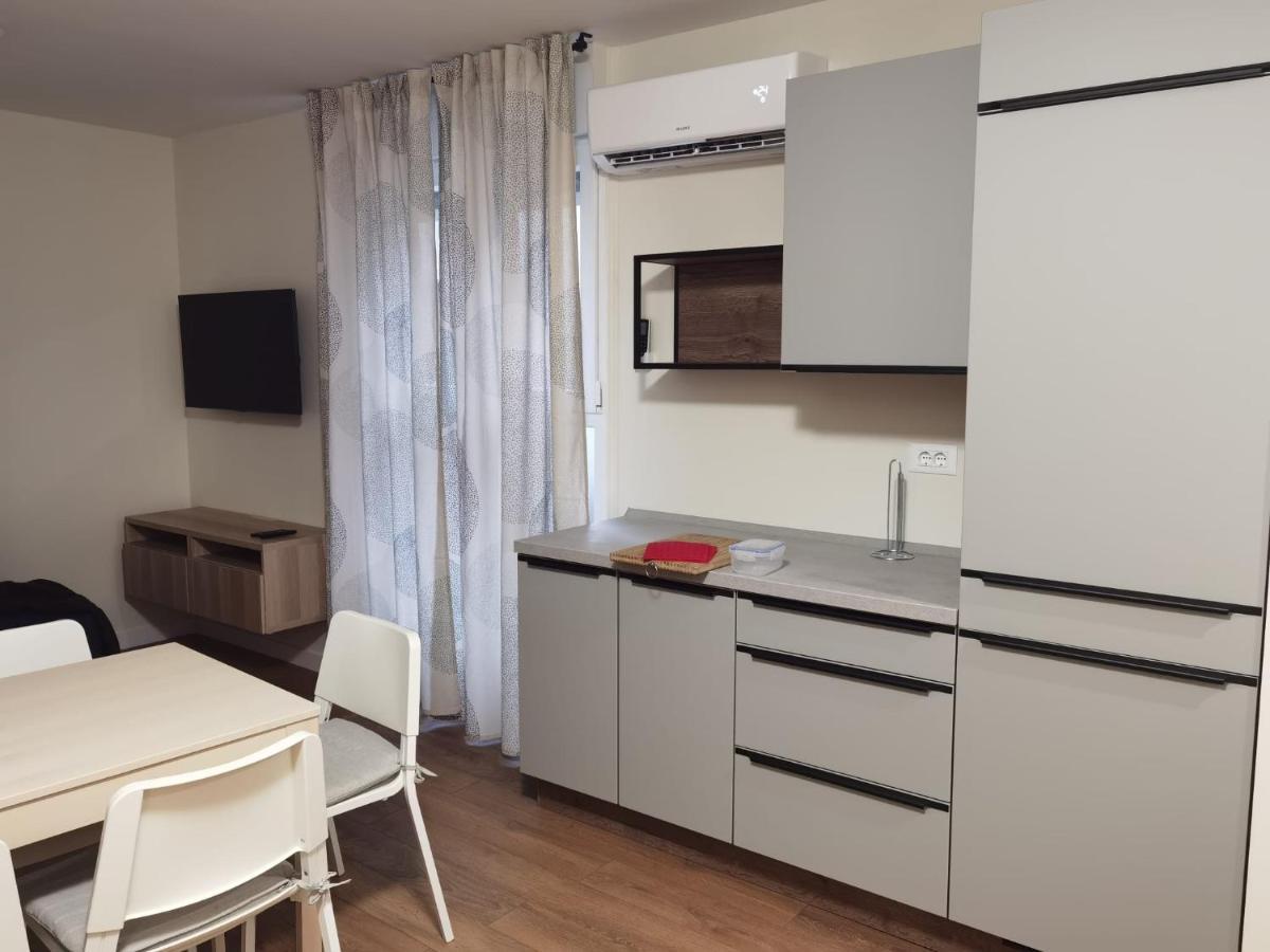 Style 2Br*** Apartment Сплит Екстериор снимка